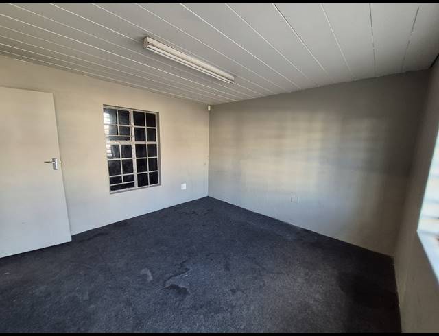 238M² WAREHOUSE TO LET IN CITY DEEP